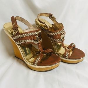 Glam wooden platform wedge